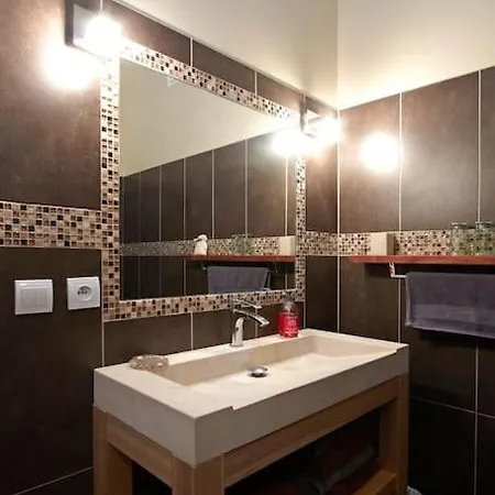 Dans Avec Piscine Apartamento