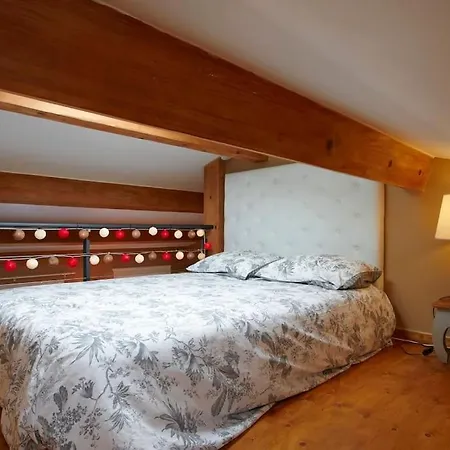 Dans Avec Piscine Cassis