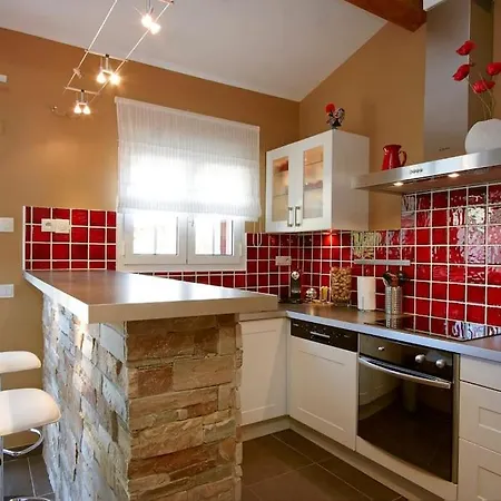 Dans Avec Piscine * Cassis